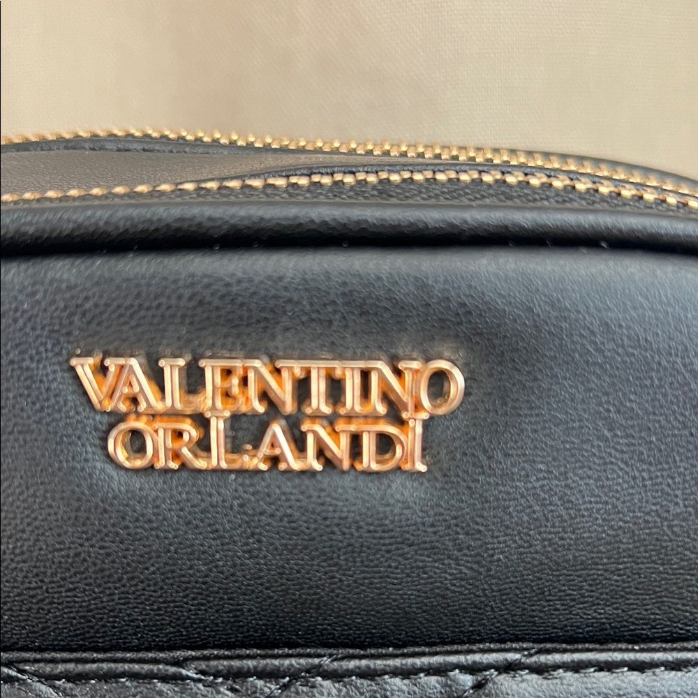 Valentino Orlandi Black Quilted Crossbody Bag NWT Gold Hardware MSRP $210 - Picture 4 of 9